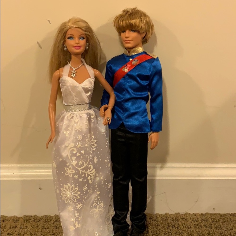 ⛲️SALE- Barbie Marriage Set 2 Dolls